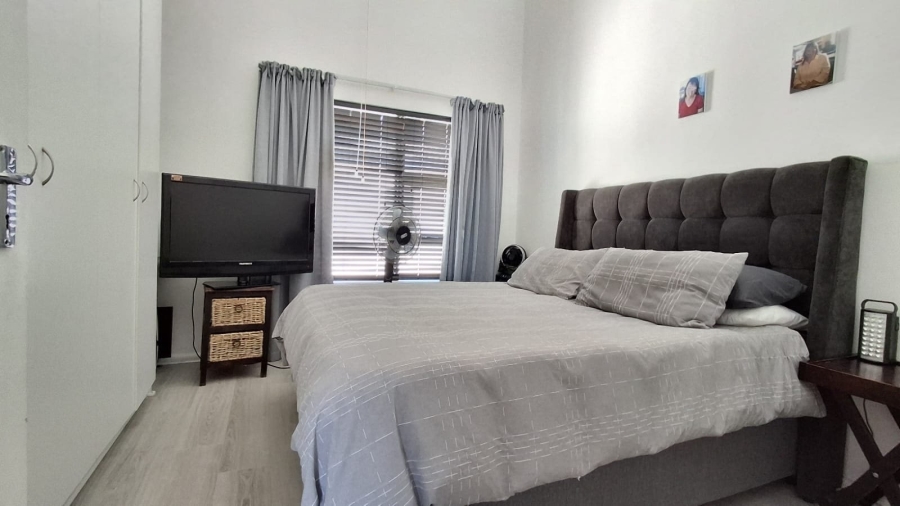  Bedroom Property for Sale in Burgundy Estate Western Cape
